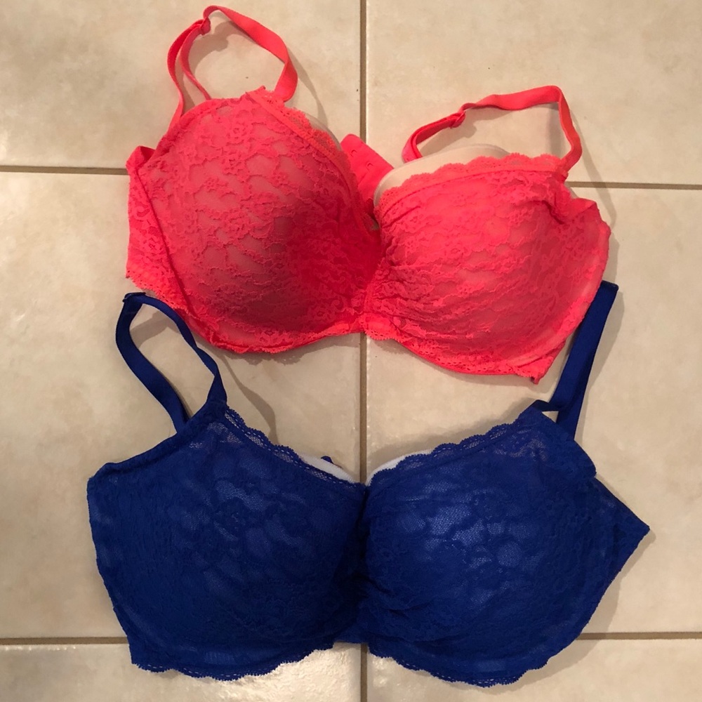 Victoria’s Secret 34DD Bras